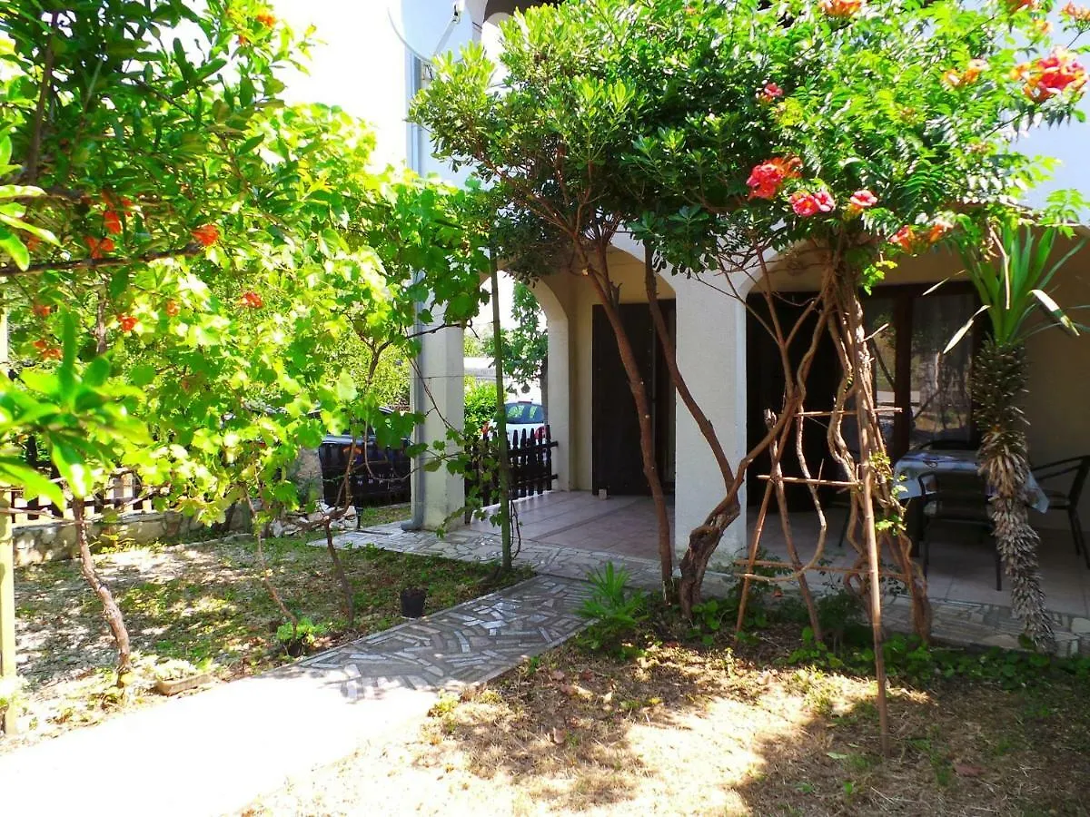 Apartment In Valbandon/Istrien 8608